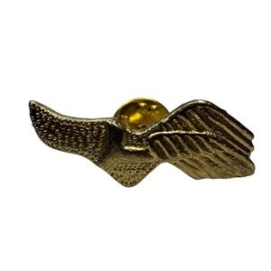 Vintage Varsity Track Winged Foot Lapel Hat Pin Gold Tone Sport Theme Running